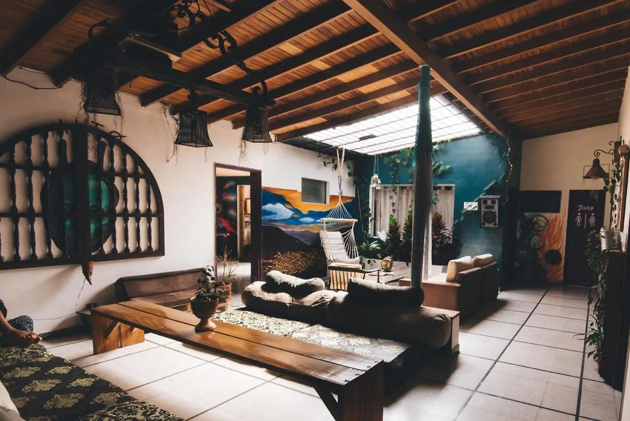 Hostel Ondas מדיין